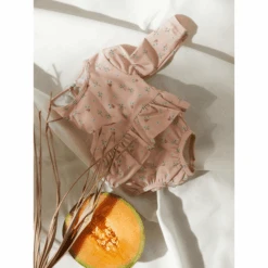 Lil Atelier Lil'Atelier Badeanzug Nbffiona Rose Dust -Deutschland Baby Mode Traum Verkaufs-Shop lilatelier badeanzug nbffiona rose dust a411405 4